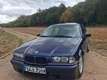 BMW Série 3 361i 1.6 102