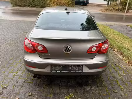 Volkswagen Passat 1.8 TSI 160