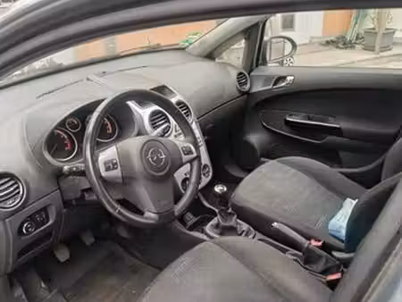 Opel Corsa 1.2 86