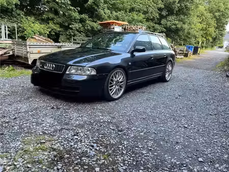 Audi A4 S4 V6 2.7 T 265 quattro