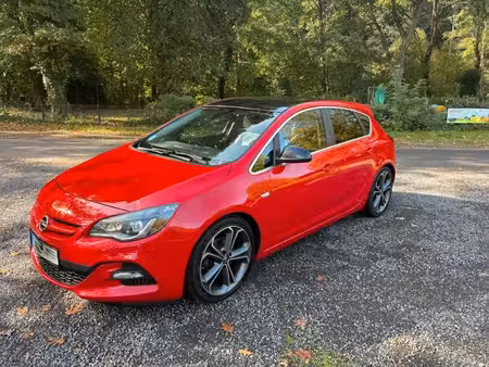 Opel Astra 2.0 CDTI 165 Cosmo