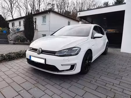 Volkswagen Golf 136