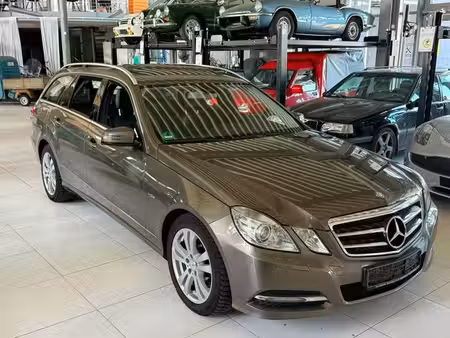 Mercedes-Benz Classe E E 350 V6 3.0 CDI 170 Avantgarde