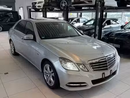 Mercedes-Benz Classe E E 350 V6 3.0 CDI 265