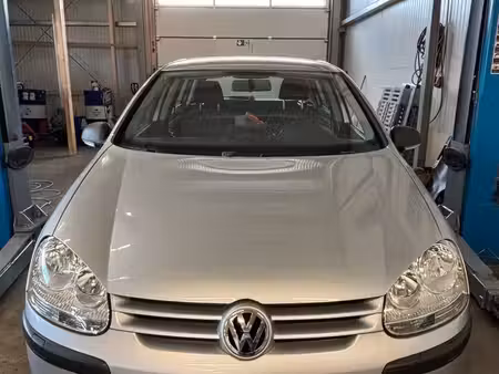 Volkswagen Golf 1.9 TDI 105