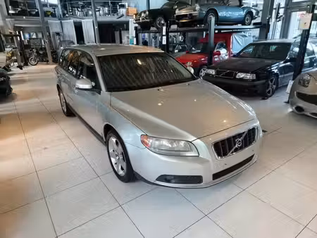 Volvo V70 D5 2.4 175