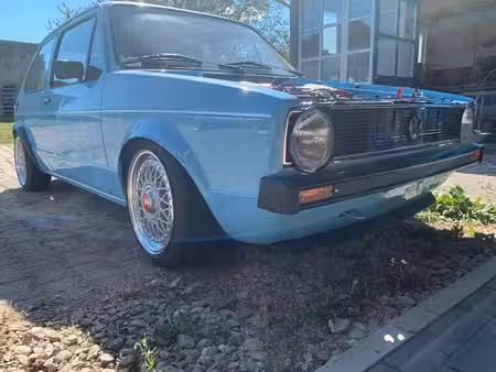 Volkswagen Golf 