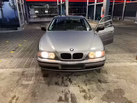 BMW Série 5 520i 150