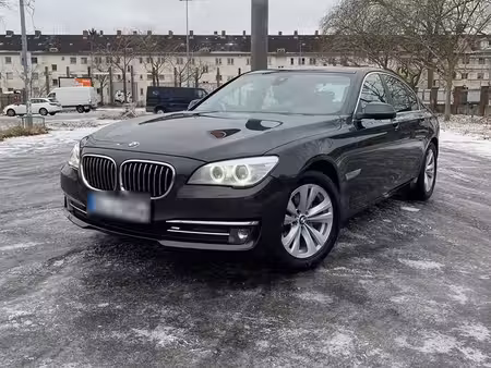 BMW Série 7 740d 3.0 400