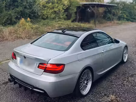 BMW Série 3 325i 218