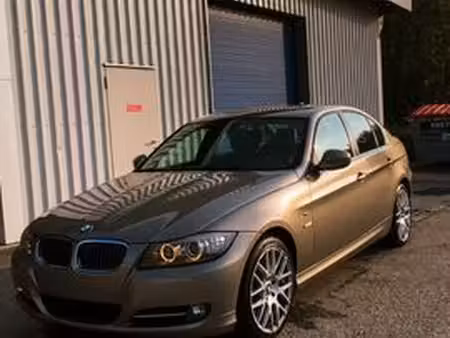 BMW Série 3 325i 3.0 218