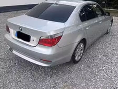 BMW Série 5 530d 3.0 218