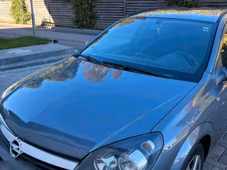 Opel Astra 1.6 105