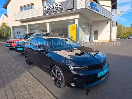 Opel Astra 1.2 130 GS