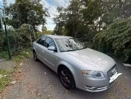 Audi A4 1.6 102