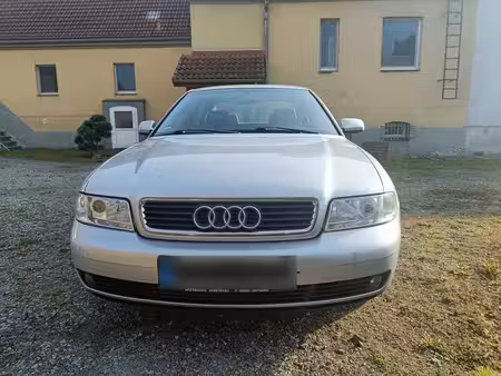 Audi A4 1.6 100