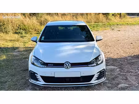 Volkswagen Golf GTE 1.4 245