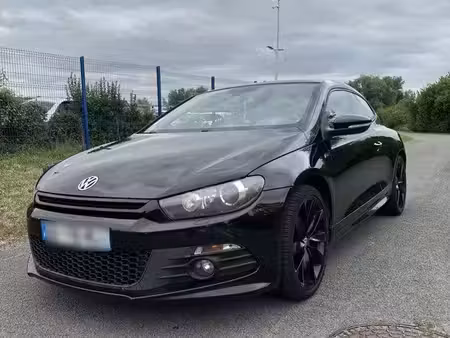 Volkswagen Scirocco R 2.0 TSI 210