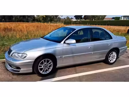 Opel Omega 2.2 144 Elegance
