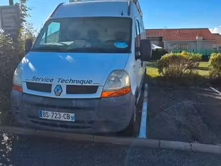Renault Master 2.5 dCi 100