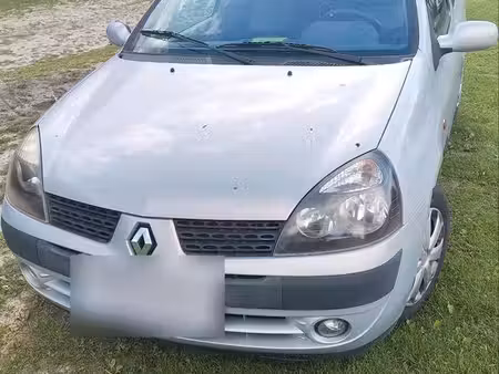 Renault Clio 75