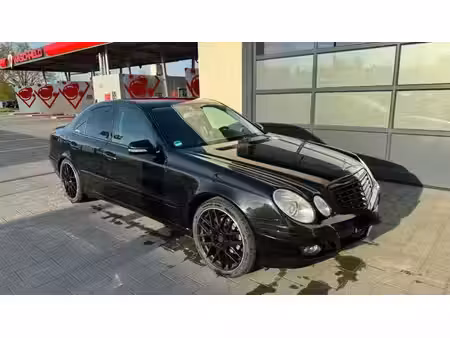 Mercedes-Benz Classe E E 200