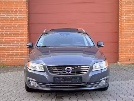 Volvo V70 D5 2.4 215 R Design