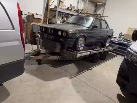 BMW Série 3 325TDS 2.4 143