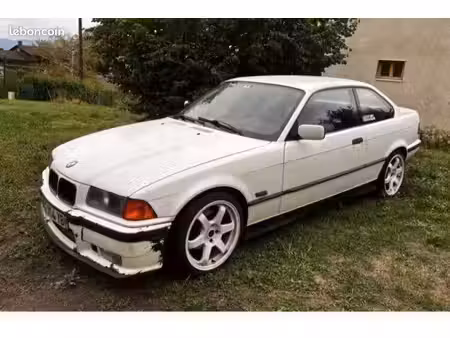 BMW Série 3 318IS 1.9 140