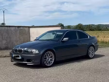BMW Série 3 330i 3.0 231