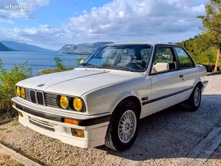 BMW Série 3 318IS 1.8