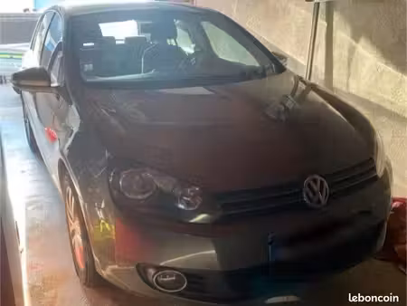 Volkswagen Golf 1.6 TDI 105