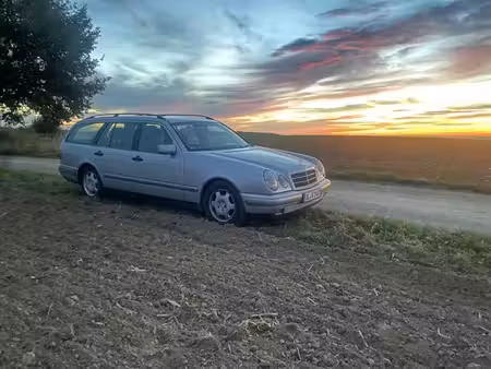 Mercedes-Benz Classe E E 200 Elegance