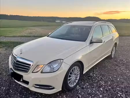 Mercedes-Benz Classe E E 220 2.1 CDI 170 Avantgarde