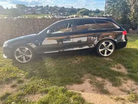 Audi A4 quattro