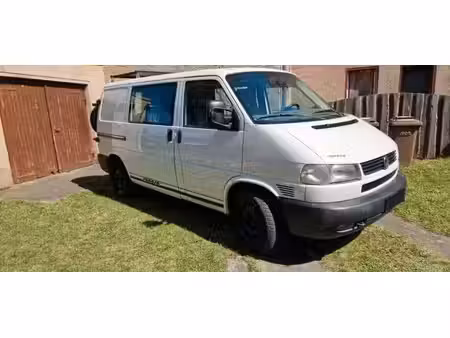 Volkswagen Transporter T4 2.5 TDI 102