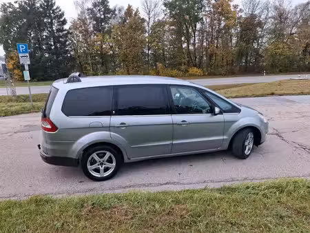 Ford Galaxy 2.0
