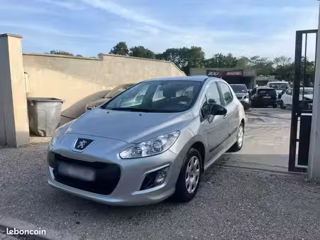 Peugeot 308 1.6 HDi 92