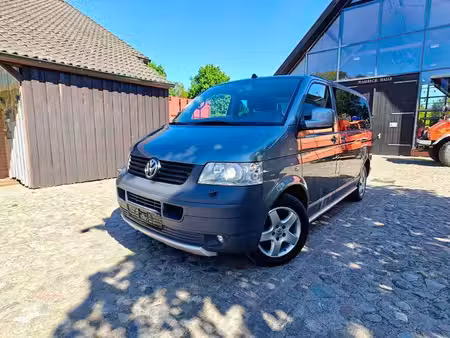 Volkswagen Transporter T5 2.5 TDI 174