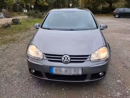 Volkswagen Golf 2.0 TDI 140