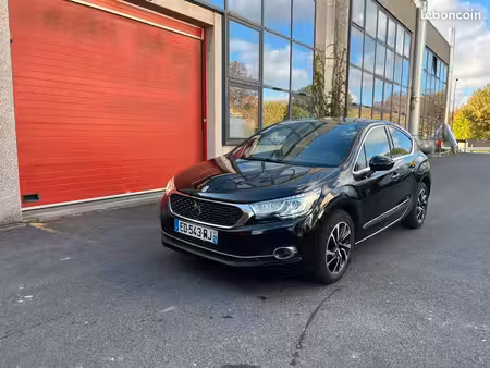 DS 4 