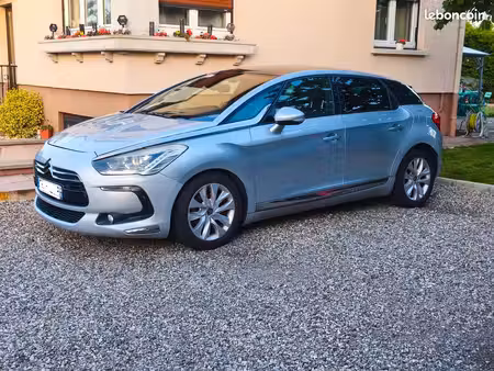 DS 5 1.6 HDi 115