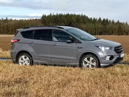 Ford Kuga 2.0 TDCi 140 ST Line X 4x4