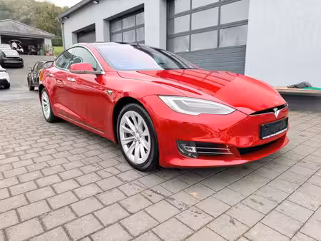 Tesla Model S 75d 332