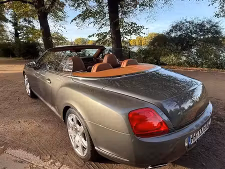Bentley Continental W12 6.0 560 Mulliner