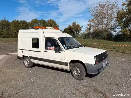 Renault Express 