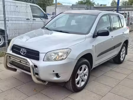 Toyota RAV4 2.0 152 Sol 4x4