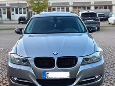 BMW Série 3 325i 3.0 218