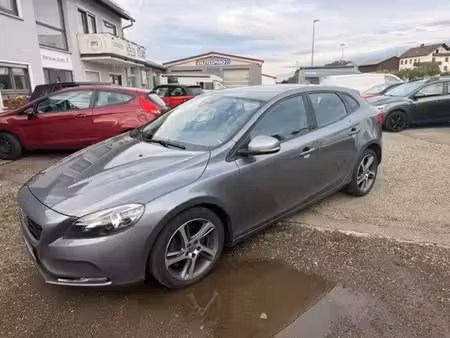 Volvo V40 D2 2.0 120