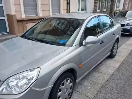 Opel Vectra 1.6 Edition Plus